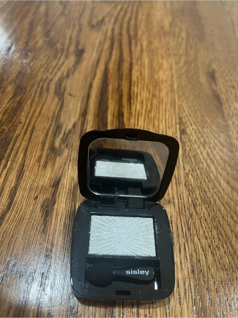 Sisley Single Eyeshadow Compact in Silver
